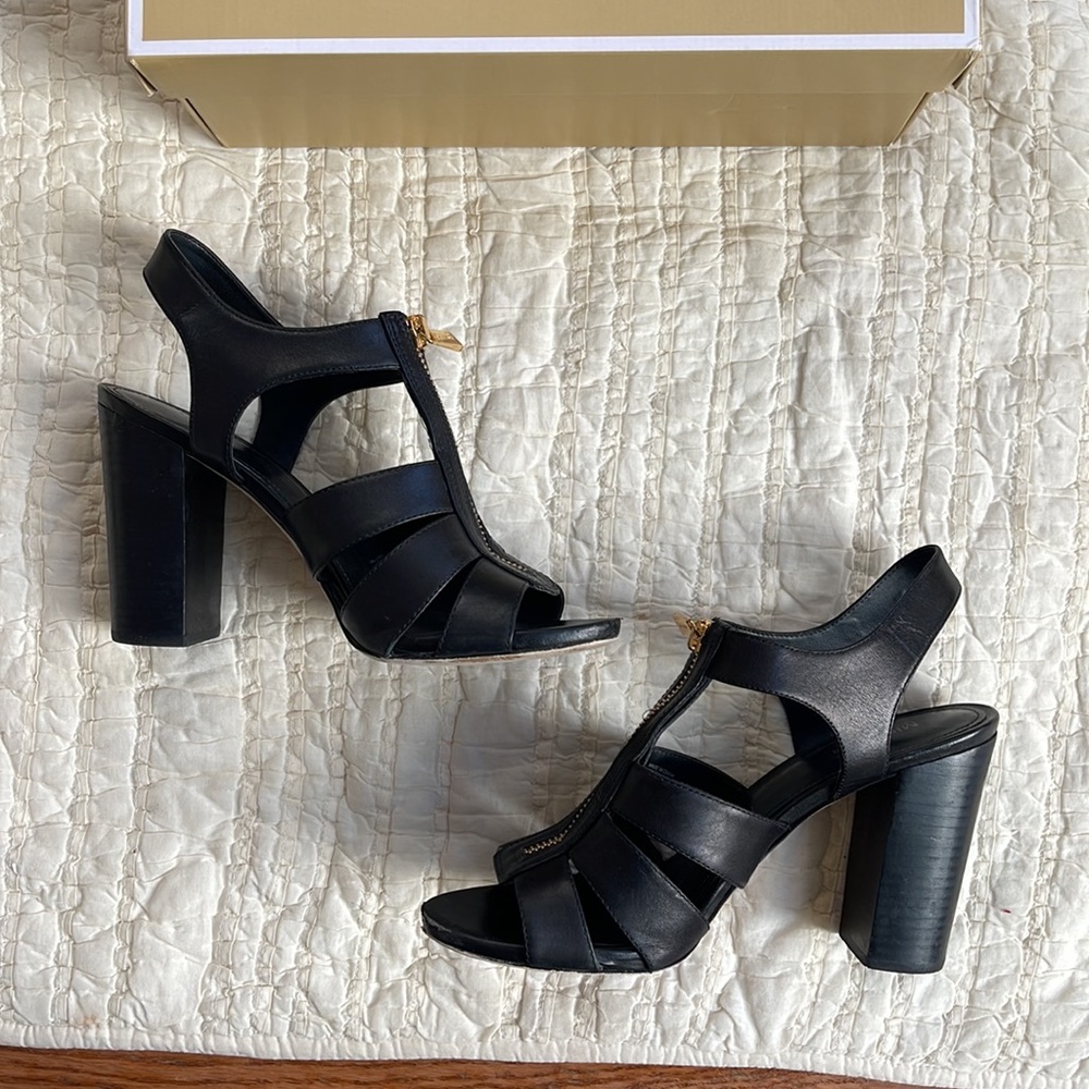 Michael Kors Damita Leather Sandal - Picture 2 of 11